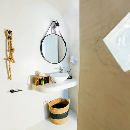 Blessed Blue Boutique Cave * Ia