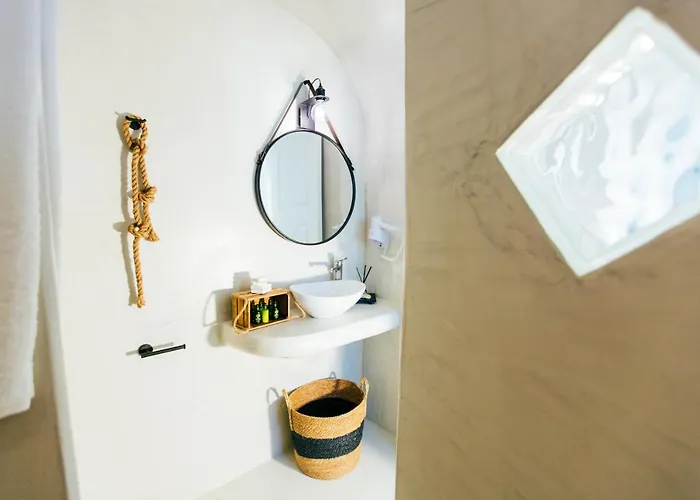 Blessed Blue Boutique Cave * Oia (Santorini)