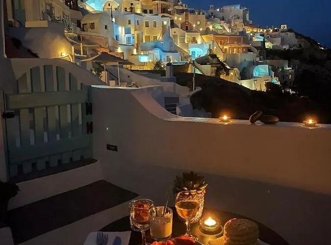 Blessed Blue Boutique Cave Oia (Santorini)