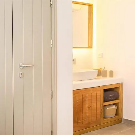 Blessed Blue Boutique Cave Apartman