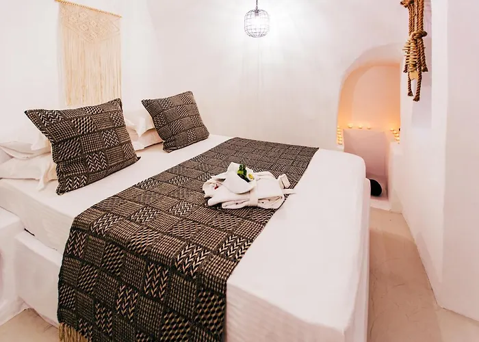 Blessed Blue Boutique Cave *