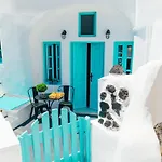Blessed Blue Boutique Cave Apartmán