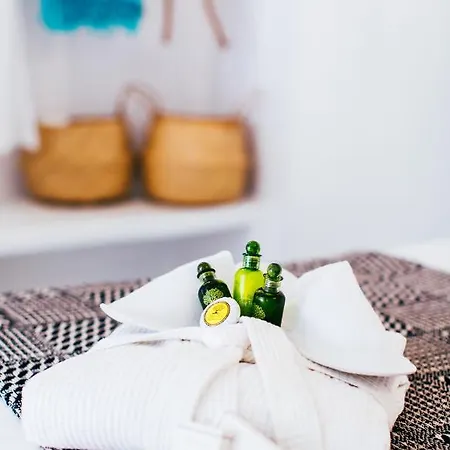 Blessed Blue Boutique Cave Apartament